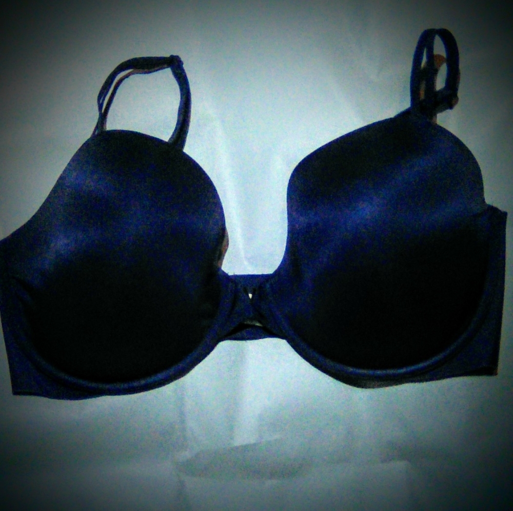 Victoria's Secret Bra - 38DDD